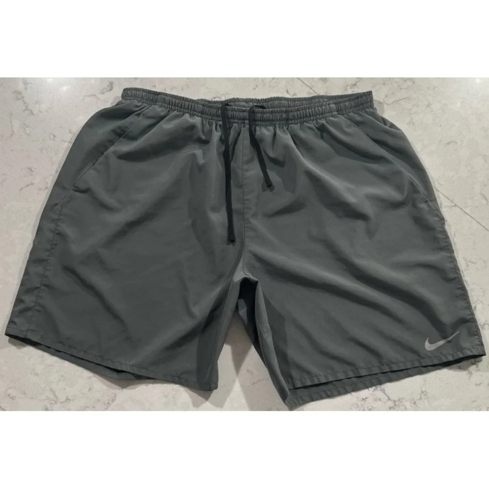 Nike Running Shorts Mens XL Smoke Gray Dri-FIT 7
